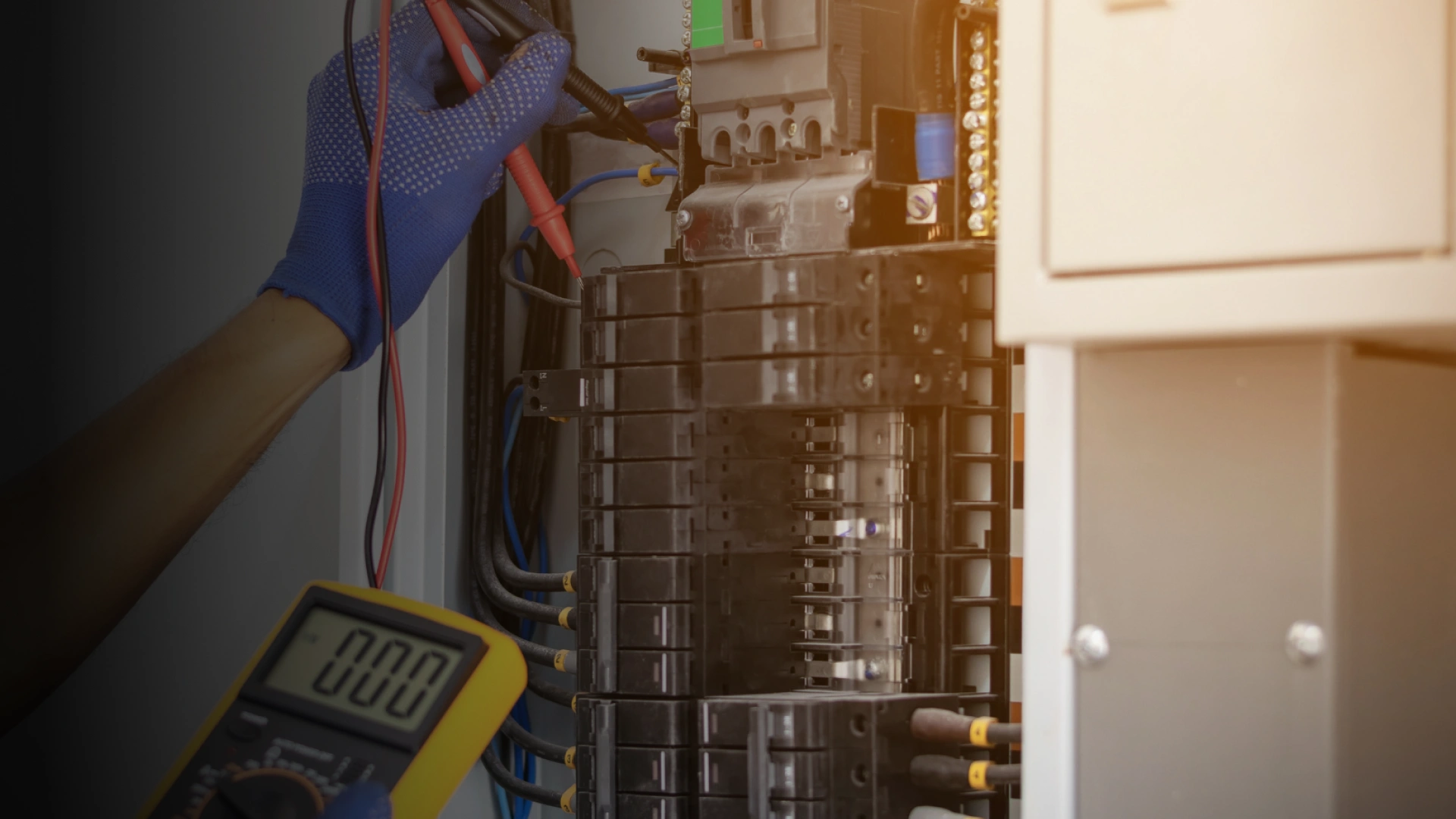 Get Skilled Electrician Services in Madras, OR 1